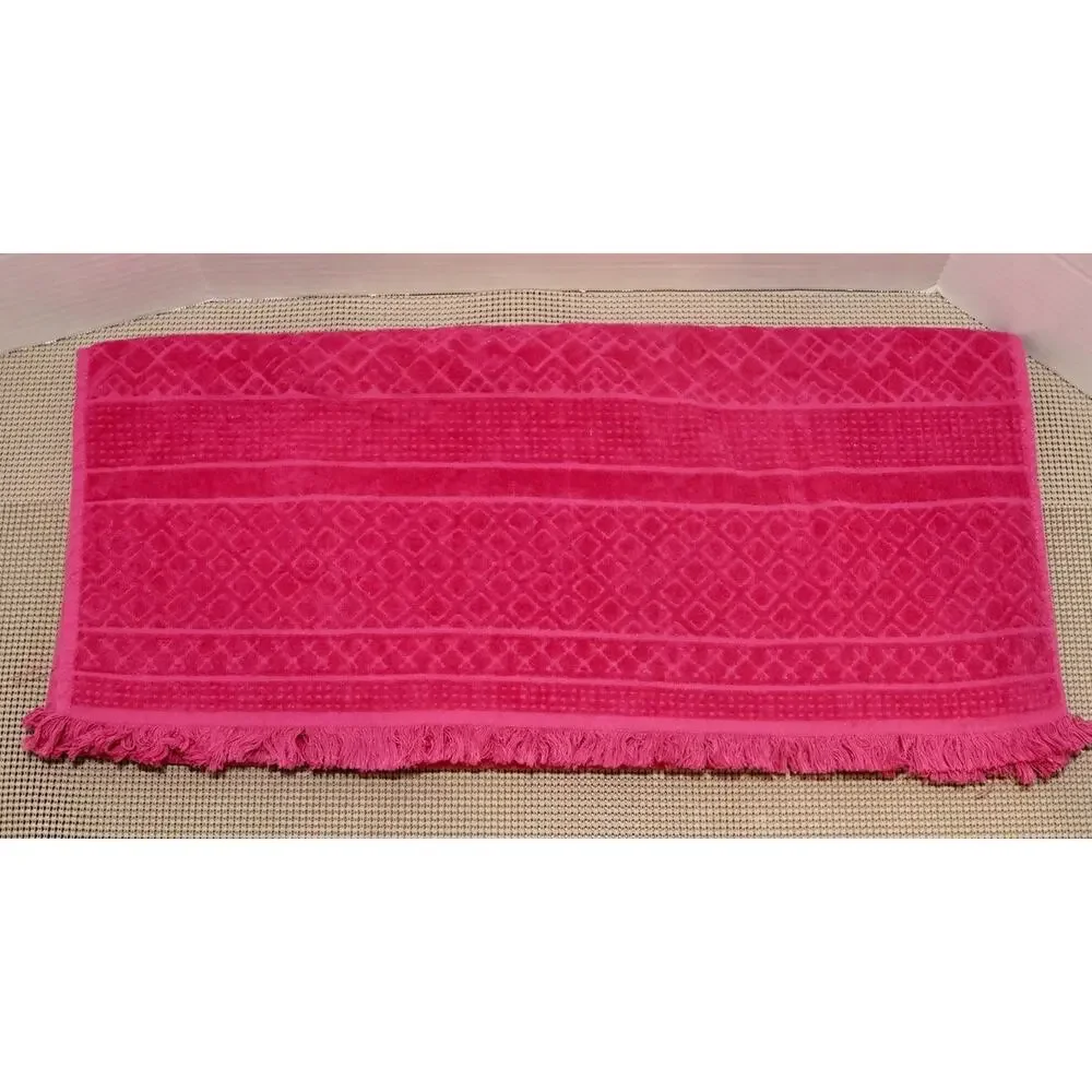 Sonoma Life + Style Pink Cotton Bath Towel Textured Diamond Pattern Fringe #1